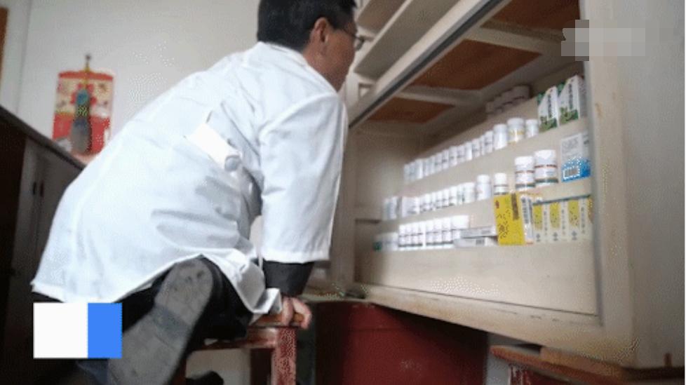 他3岁患病，身高不足1米回乡当村医，30年把自己活成了“巨人”！