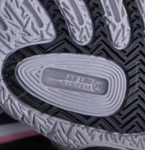 李宁新品！JB1代联名配色曝光，韦德幻影4被指抄袭，空袭9代崛起