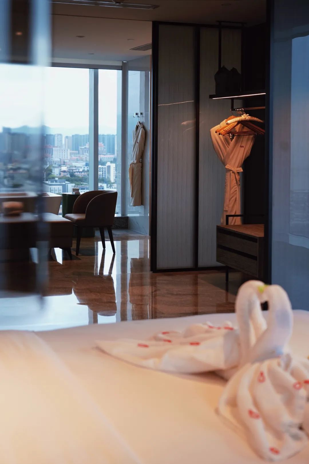 来厦门旅游订不到酒店,去厦门玩住不住鼓浪屿