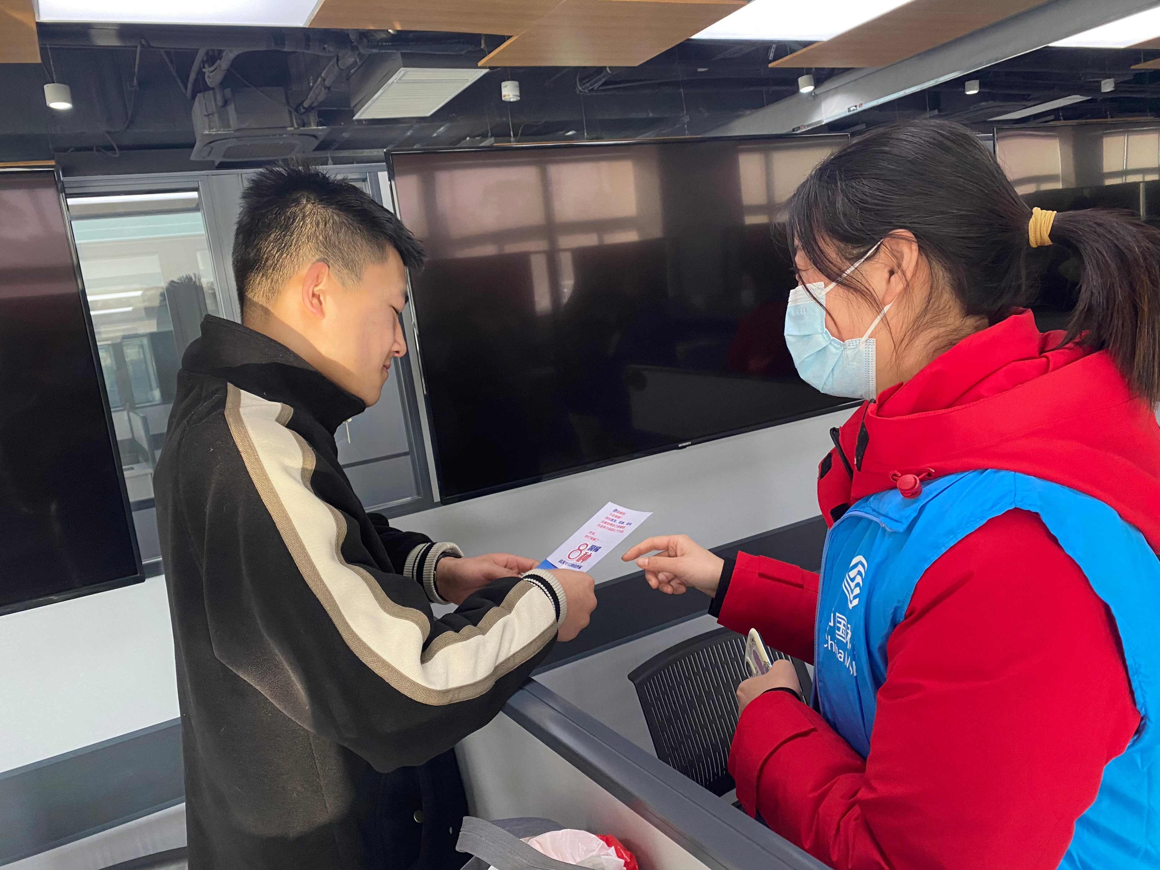 进厅遇“律师”南通启东移动“法约三市”开市了