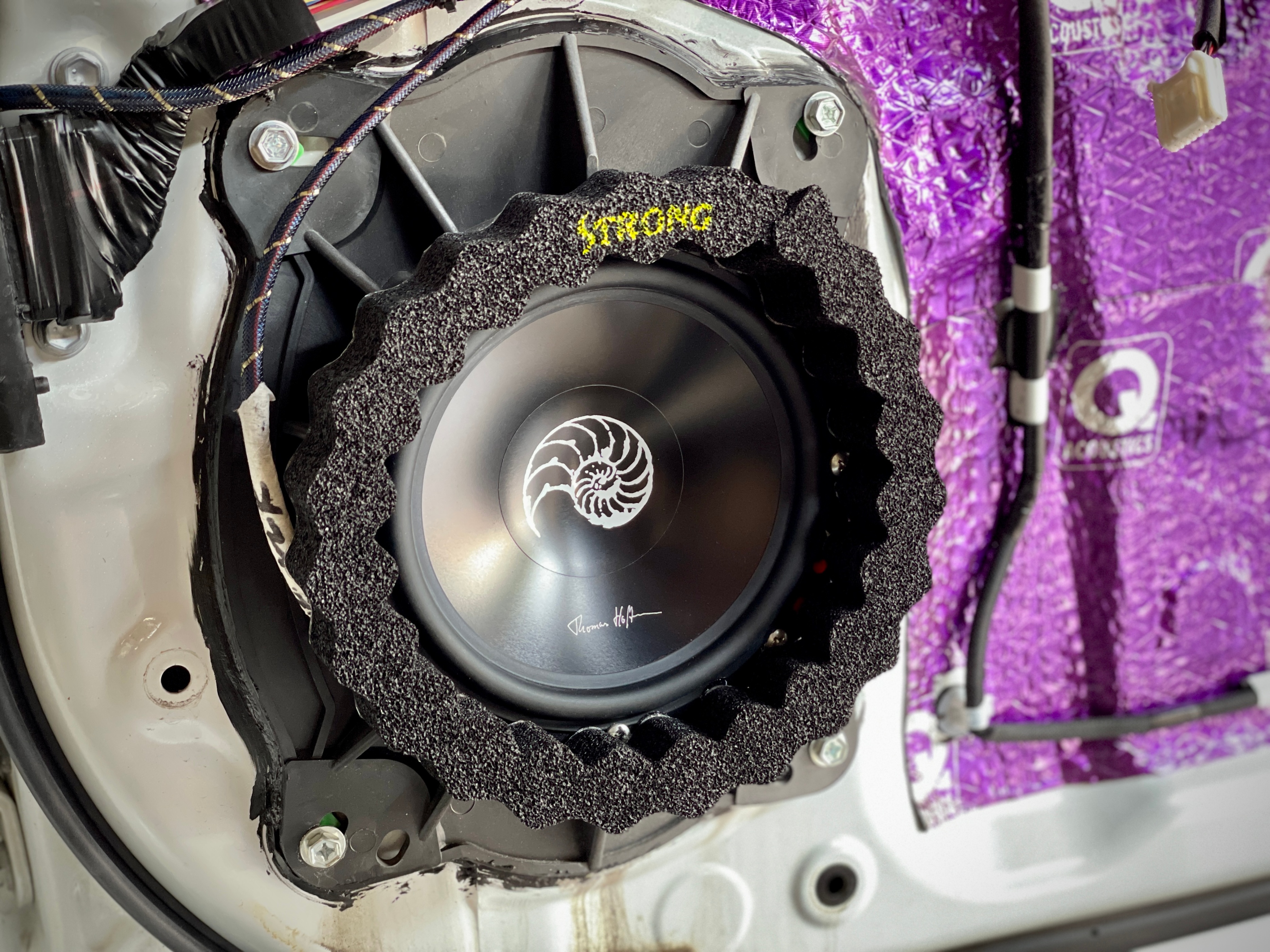 丰田汉兰达改装雷克萨斯包围,汉兰达三分频a柱音响改装