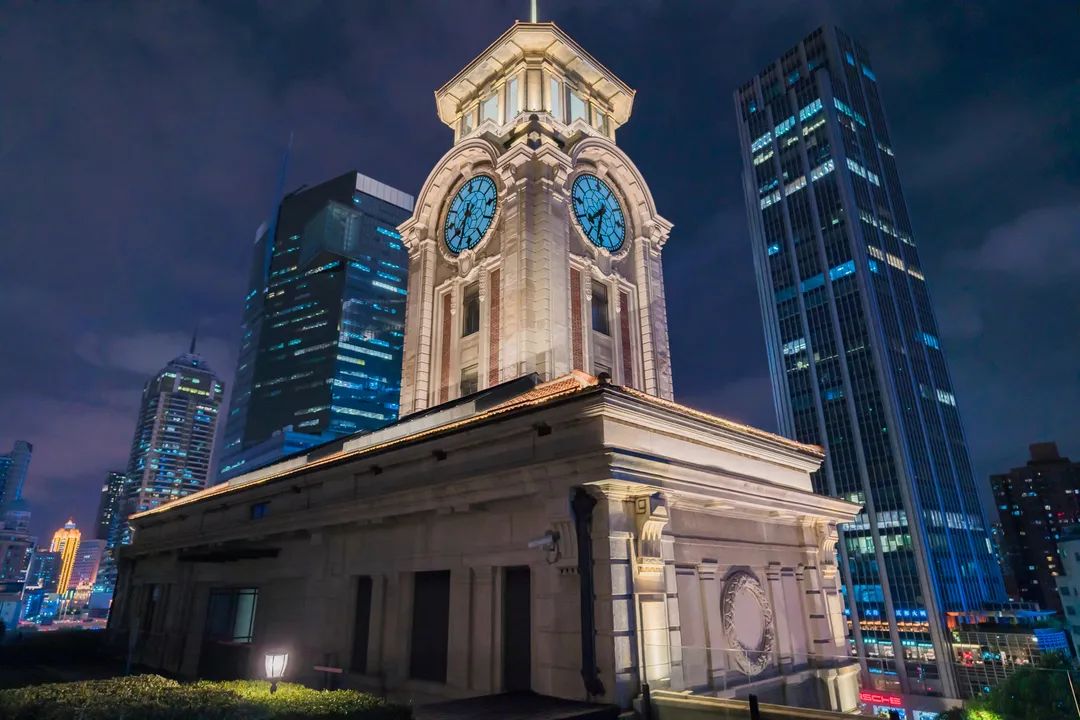 隐藏在历史博物馆旁边的院子,上海历史博物馆顶楼西餐厅