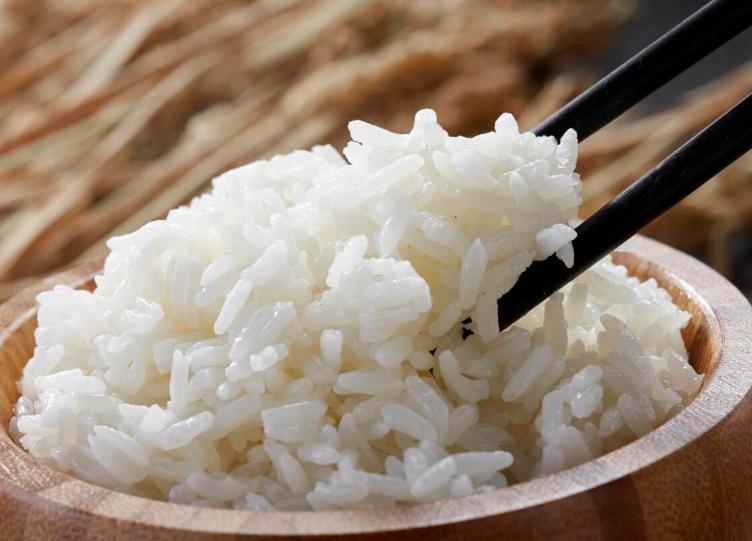 储存方式正确的隔夜饭能吃吗,隔夜饭隔夜水隔夜西瓜能不能吃