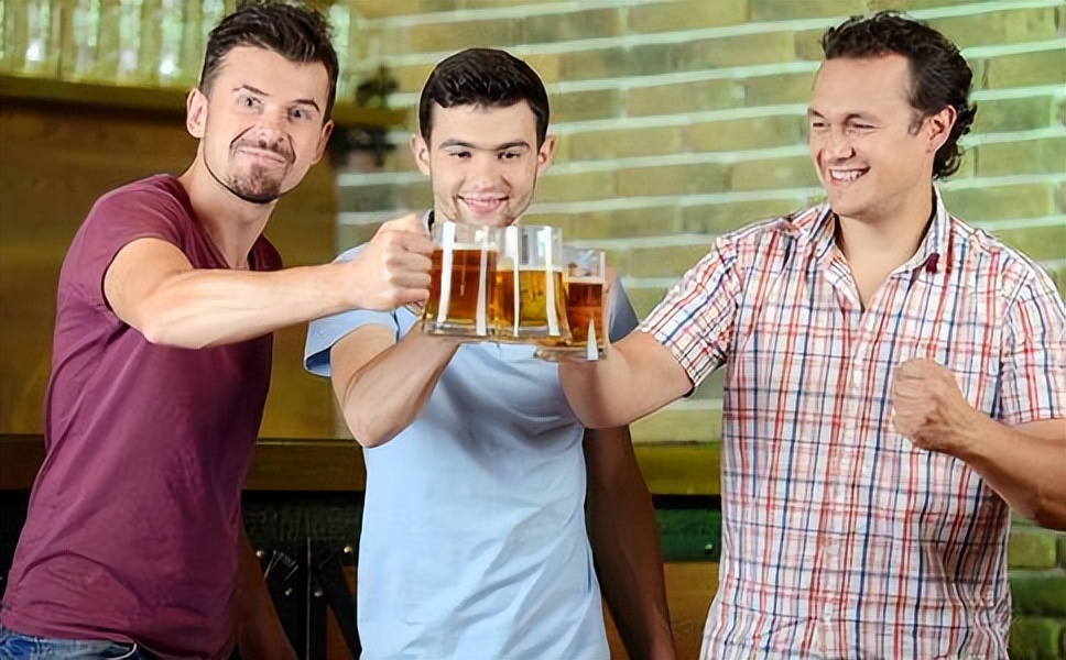 性猝死听说过吗？医生：4种情况下不建议“为爱鼓掌”，危害很大