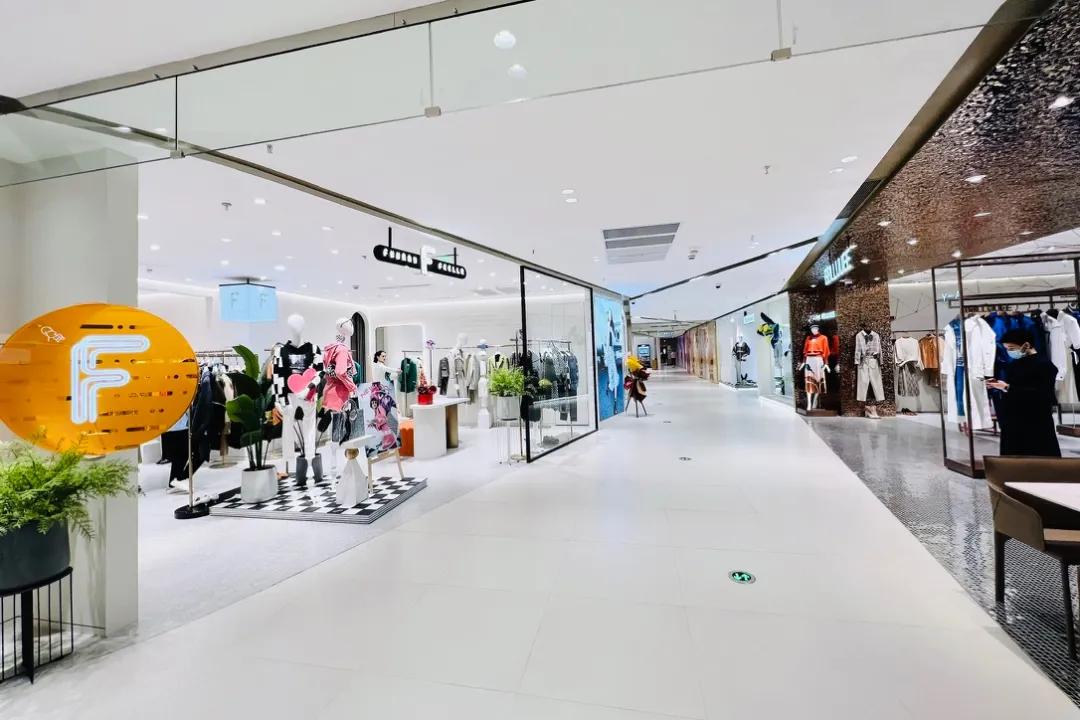 淮海路巴黎春天现在店还有吗,巴黎春天淮海店怎么样