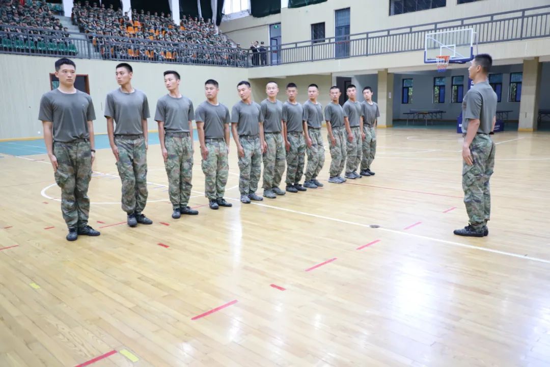 盐城市初级中学2023年“铁军国防训练营”闭营仪式隆重举行
