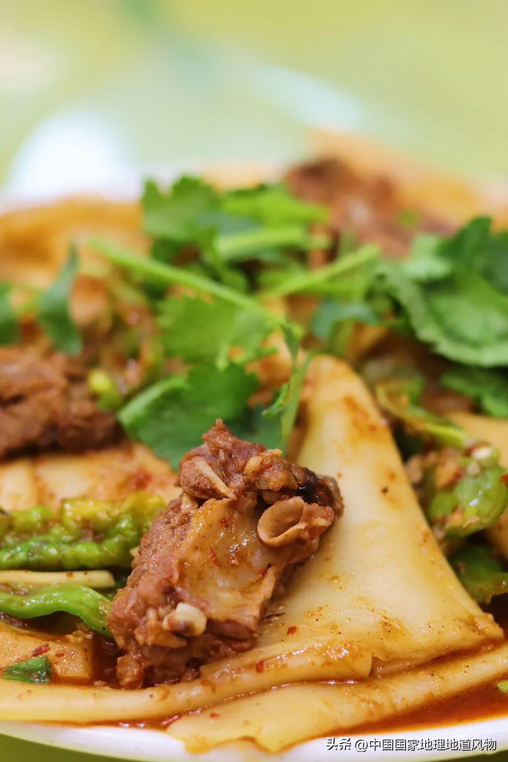 三伏天吃羊肉是种怎么样的体验,三伏天吃羊肉让你大汗淋漓