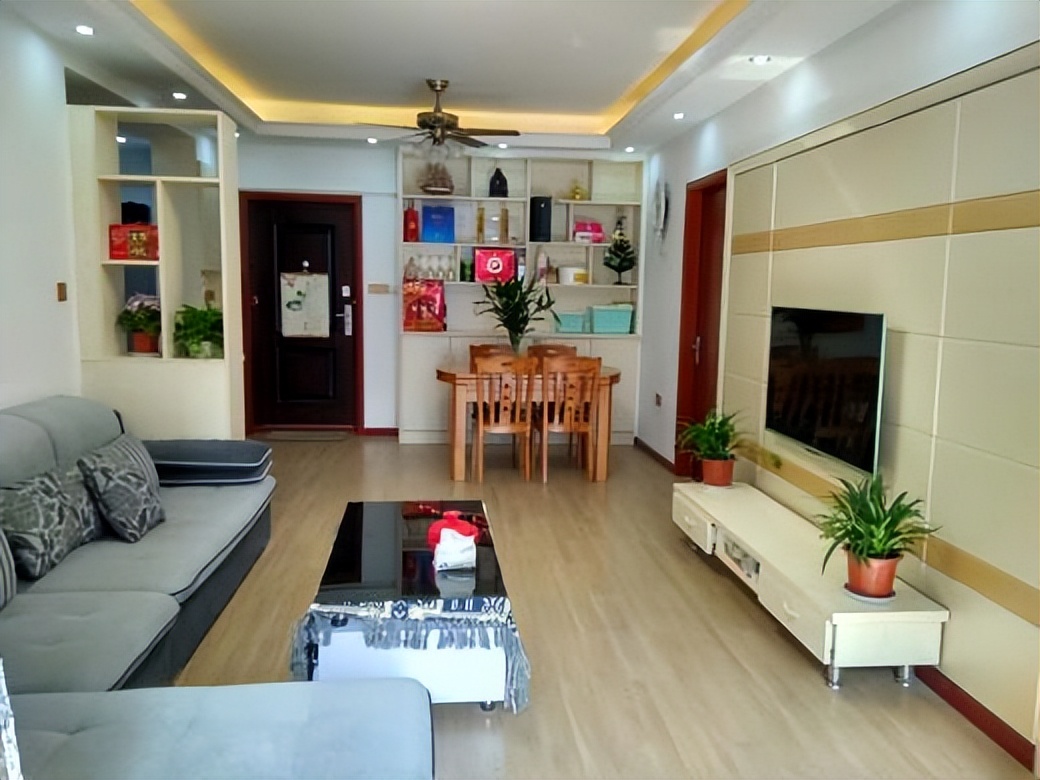 小户型房子适合装马桶还是蹲坑,现在装修房子建议用马桶还是蹲坑