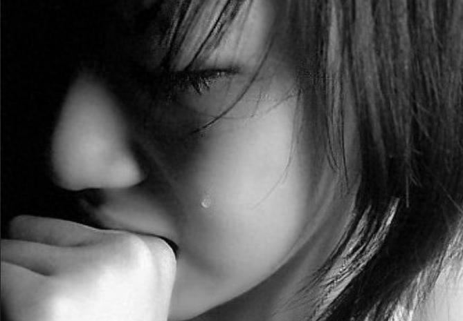 富婆爱上小20岁小鲜肉完整版,富婆迷恋小14岁帅哥