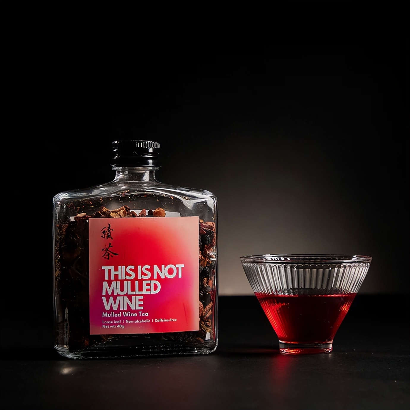 香港初创成功打造茶饮新时尚：首个无酒精成分的酒香茶