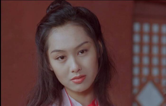 当氛围感美人遇到真美人，朱茵输多赢少，鞠婧祎章子怡暴露颜值