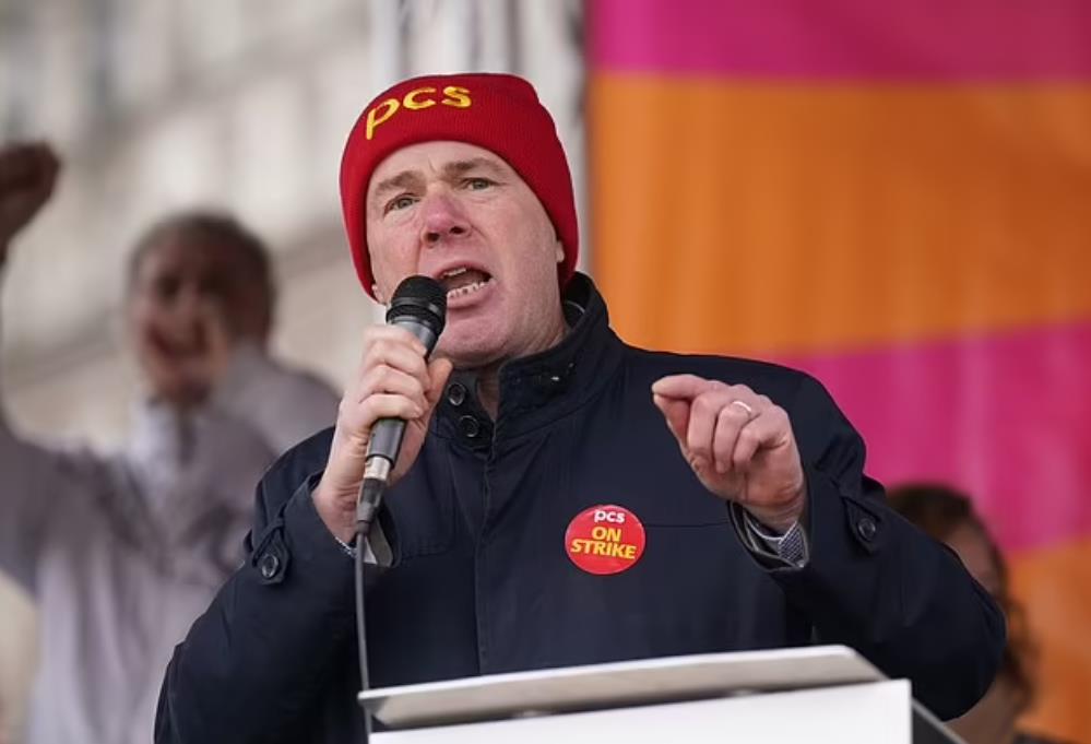 英格兰最新公校评级公布：600所中学获“杰出”，伦敦占据多所！