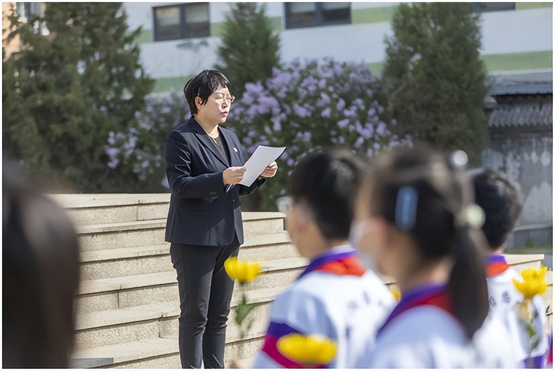 吾辈当自强致敬伟大的志愿军英烈,清明祭英烈留言吾辈当自强