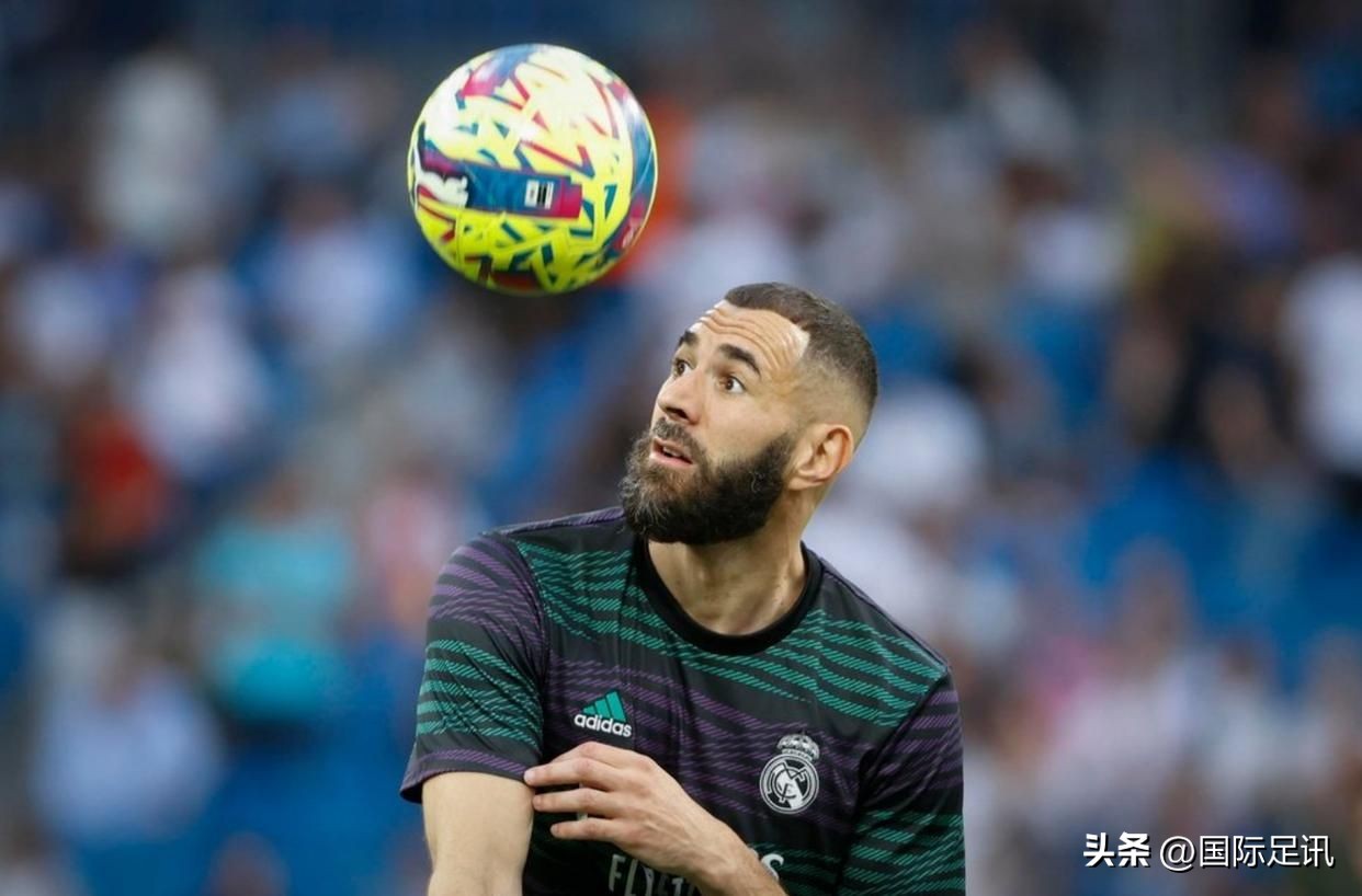 现在世界足坛排名前五的攻击手，梅西、维尼修斯、本泽马……