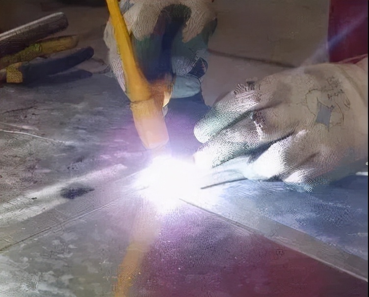 钢材材质出现质量问题怎么处理,钢材中常见的缺陷有哪些