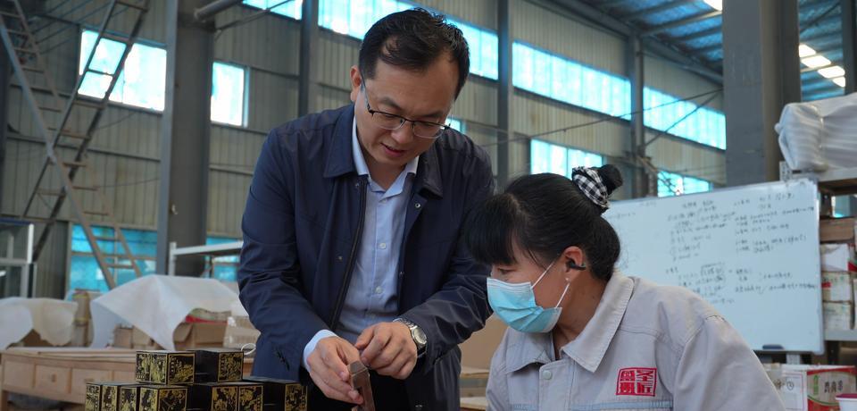 金字塔解密鲁班锁,鲁班锁作为国礼