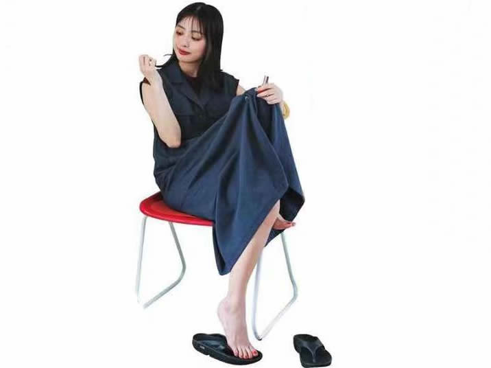 10件衣服10条裤子多少种组合方案,一双鞋子能搭配好好多风格的衣服