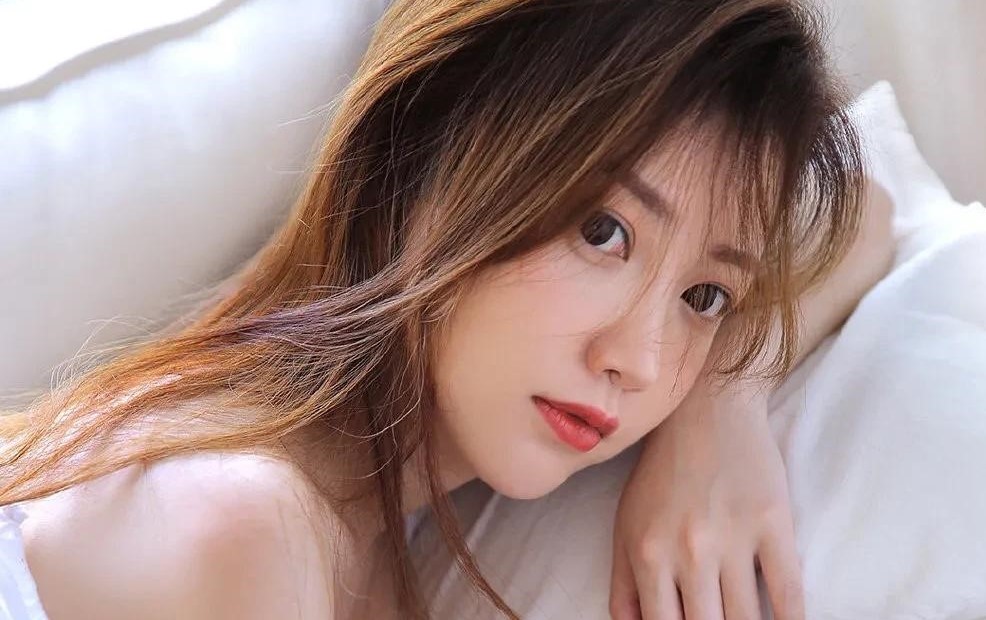 如果自己喜欢一个女生怎样表白呢,如何表白喜欢的女孩视频