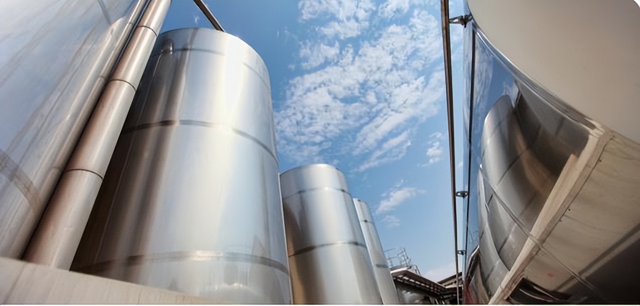 光明乳业和伊利乳业哪个更有前景,世界乳业20强伊利蒙牛排第几