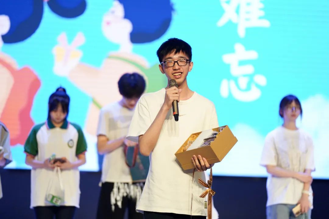 重庆市江北中学毕业典礼|情系江中青云万里