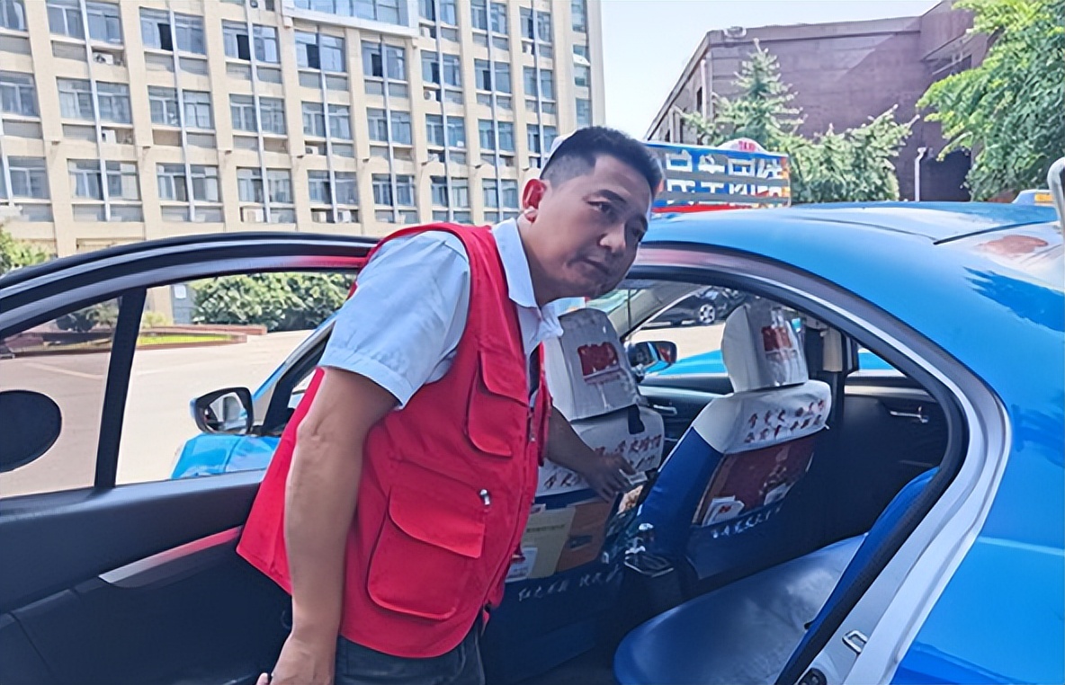 地下充斥着各种不法交易，其肮脏程度是你我根本无法想象的