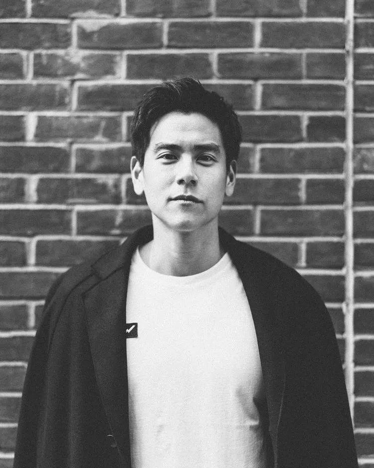 超清彭于晏健身图片,明星腹肌照前100名