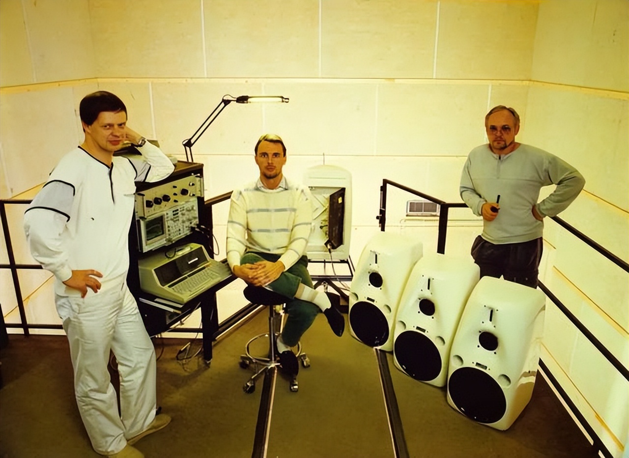 德国真力音响 (芬兰genelec音箱)