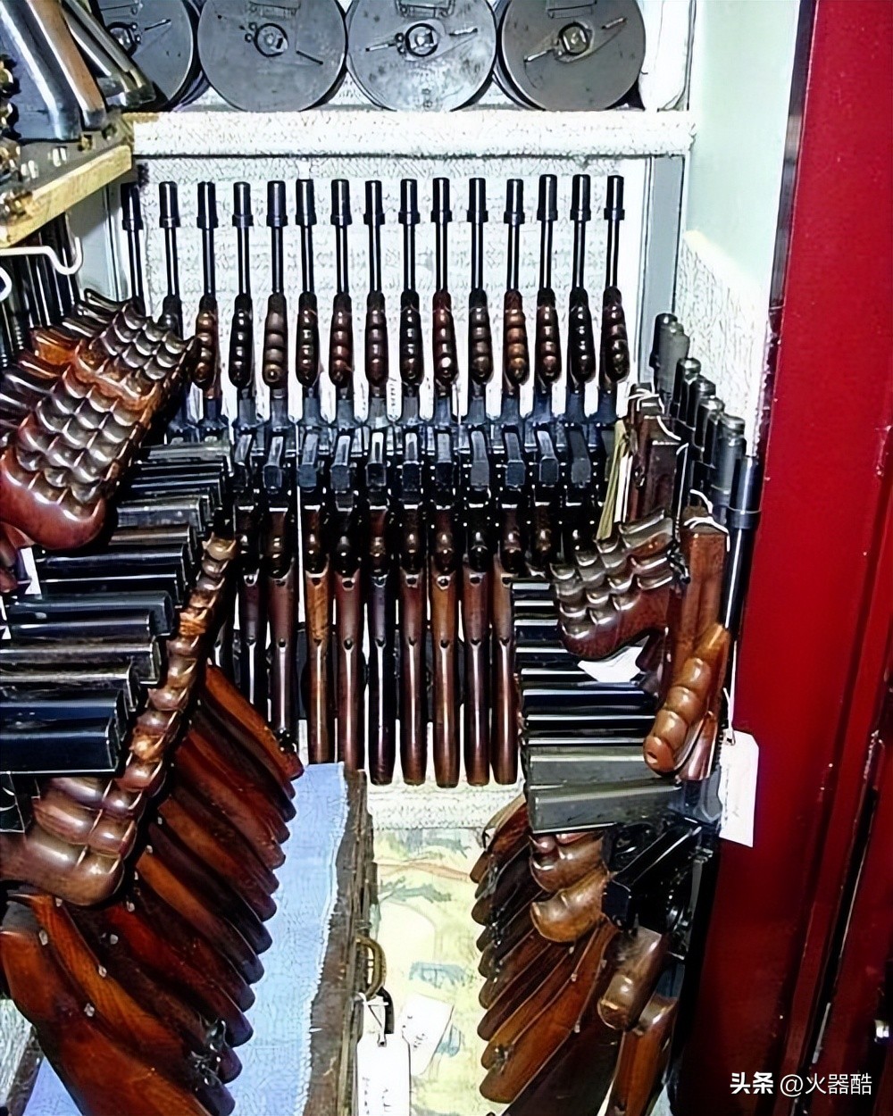 帅气枪械图,最好看的枪械图