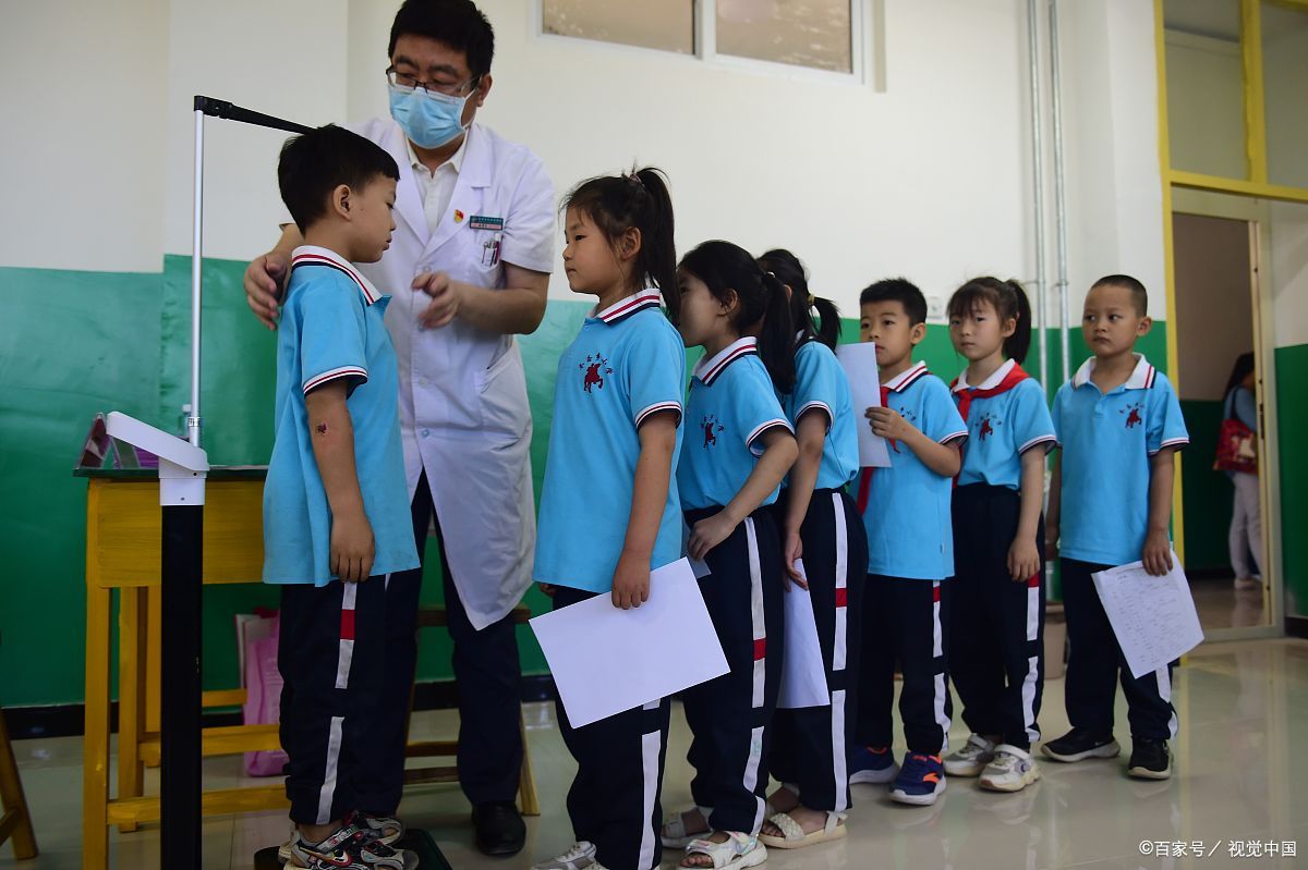 孩子身高偏矮怎么进行干预,如果自测孩子身高偏矮怎么办