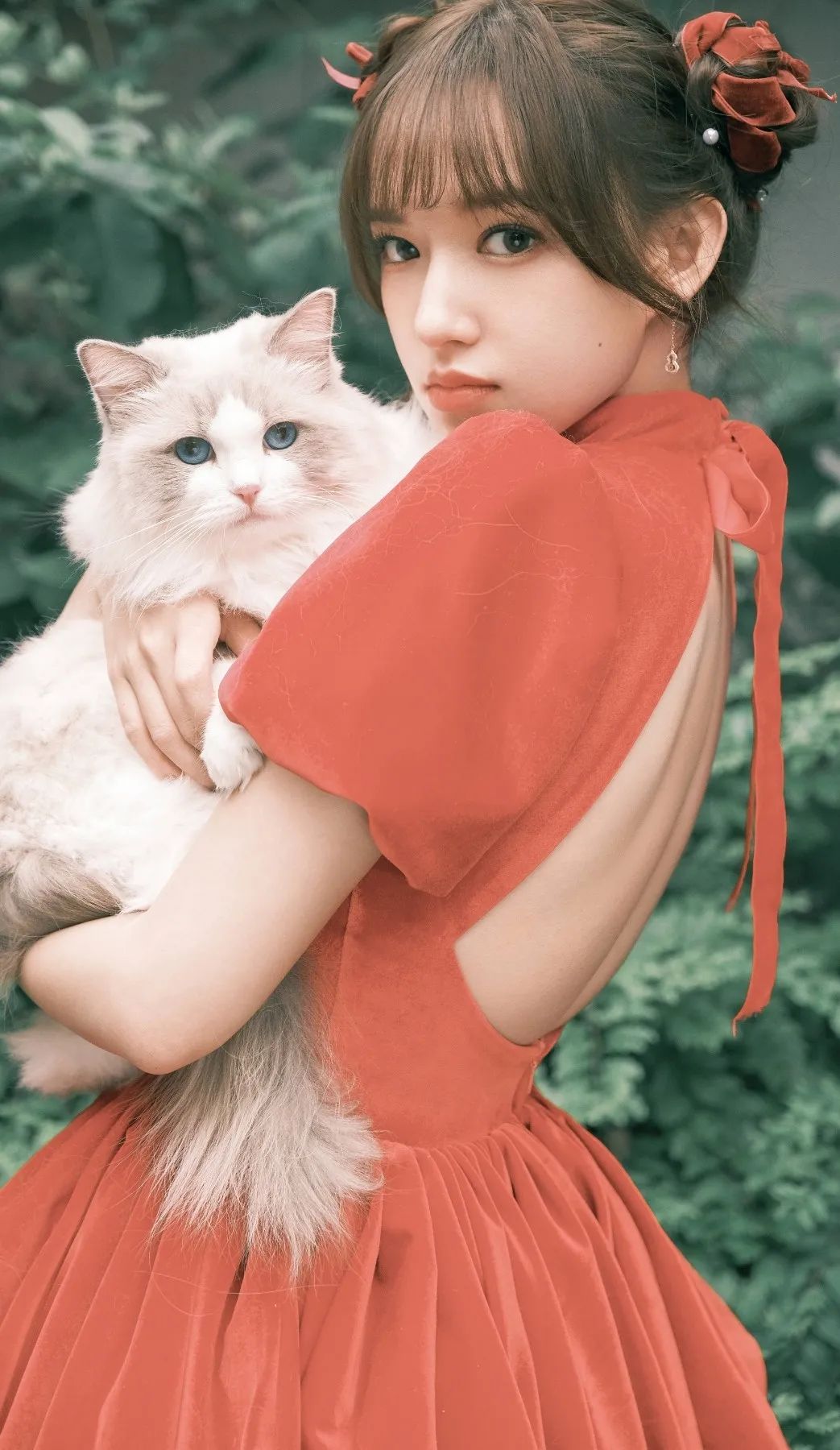 女生为了变美到底有多假动漫版,女生为了变美做整容手术