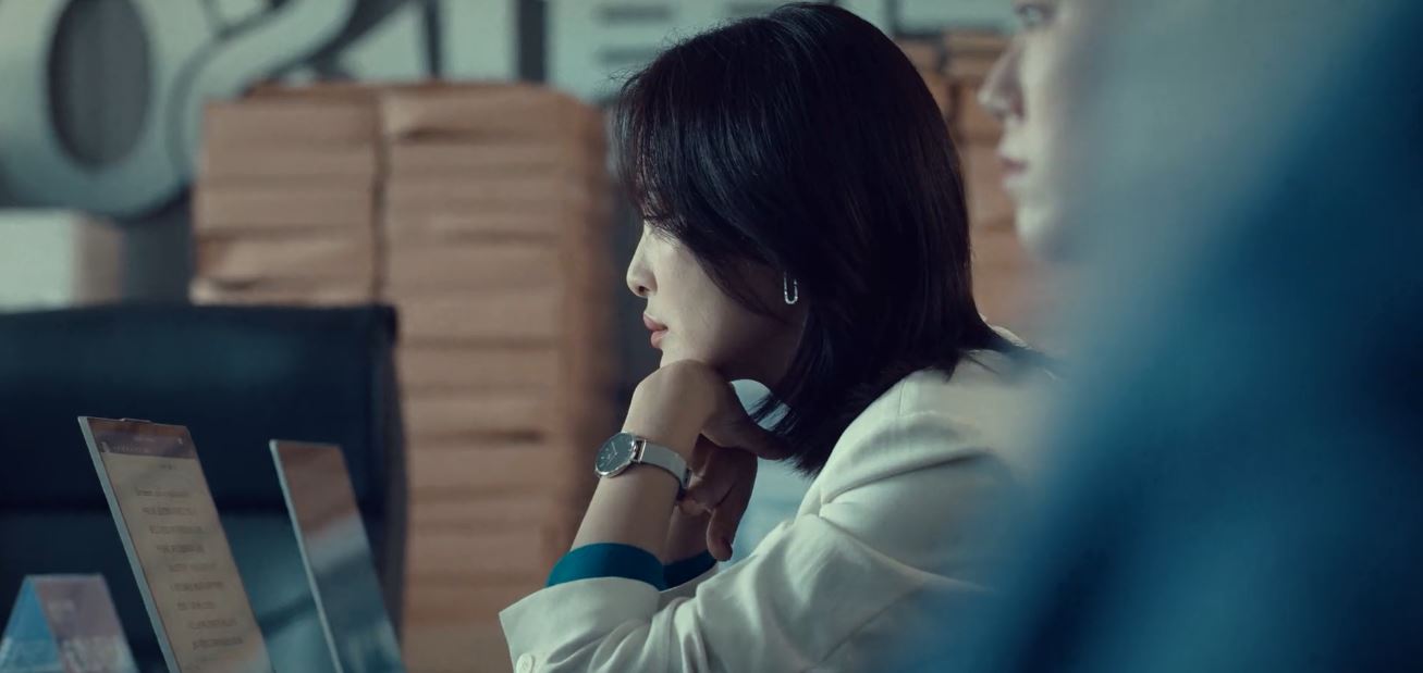 在《输赢》里让我们见识了真正成年人的爱情，我爱你撑不起过日子