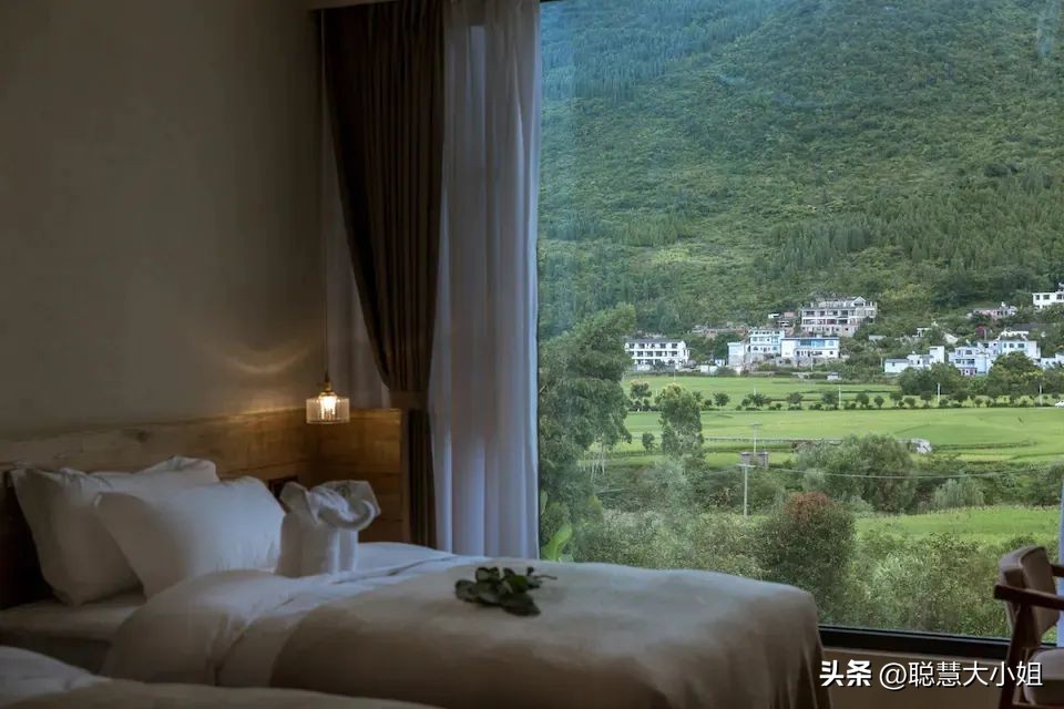 贵州兴义万峰林油菜花盛开时期,贵州兴义风景区万峰林