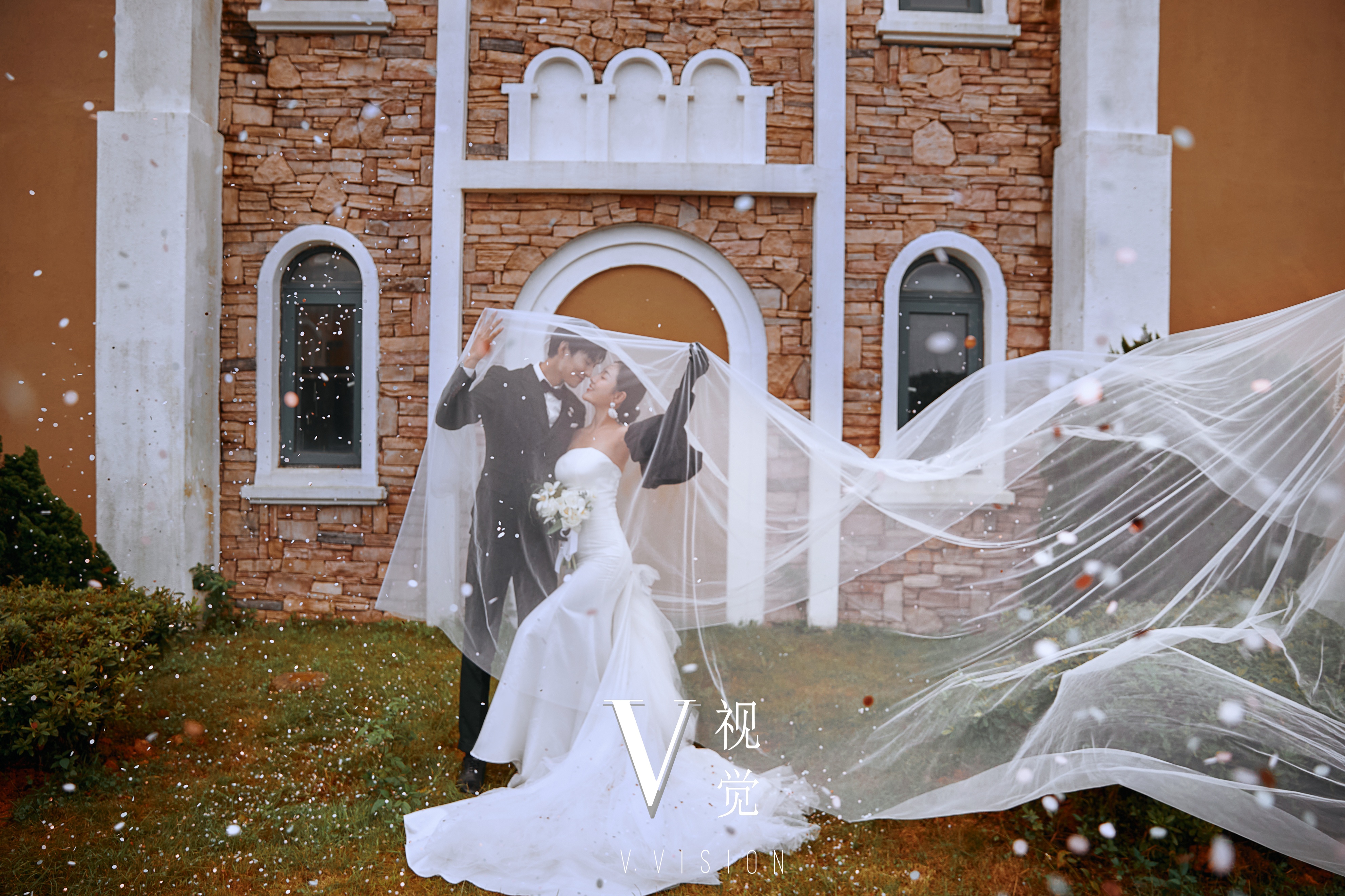 电影风格的婚纱照怎么拍,被闺蜜赞爆的法式优雅婚纱照