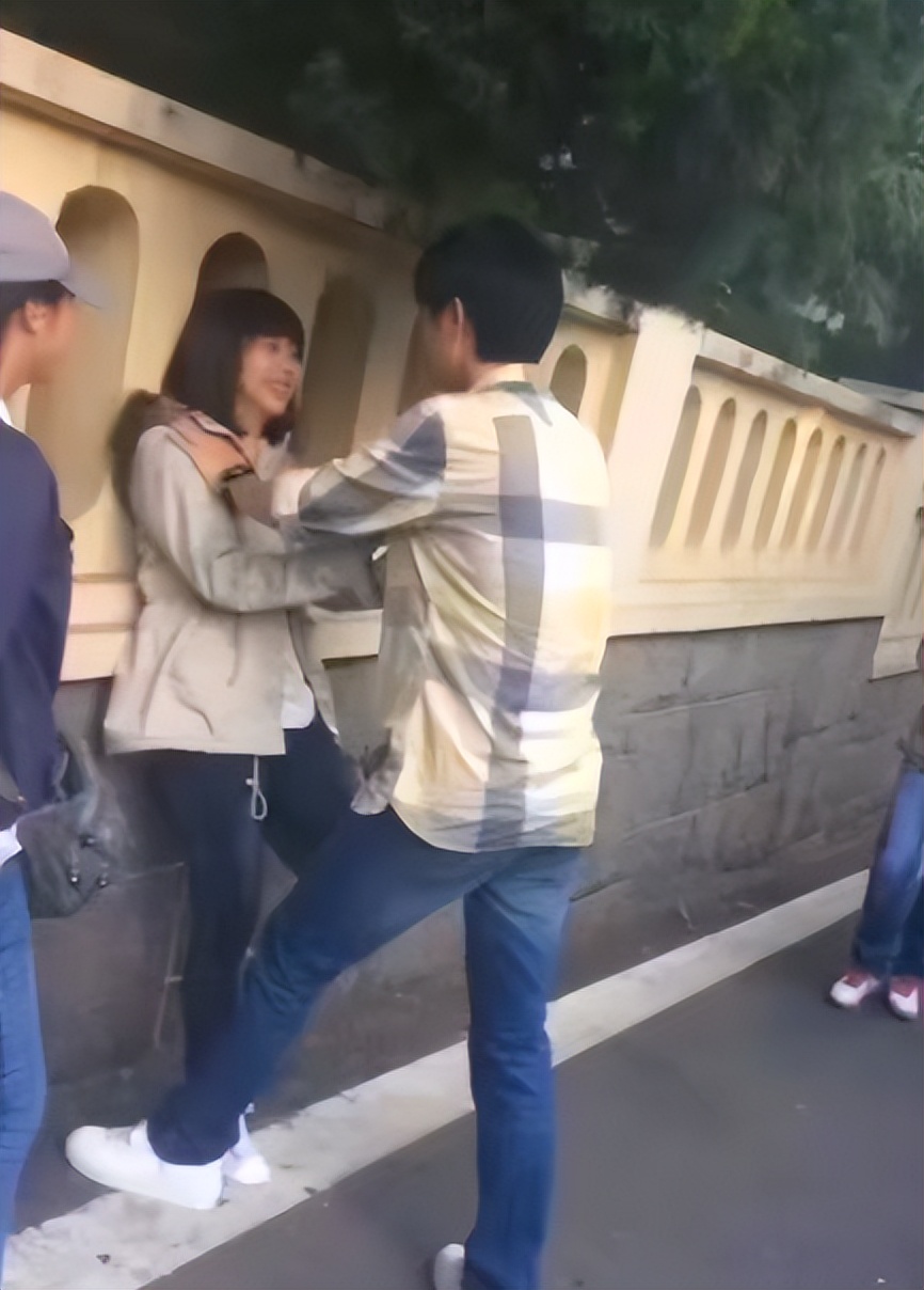 刘昊然周冬雨张一山,刘昊然周冬雨山楂树之恋