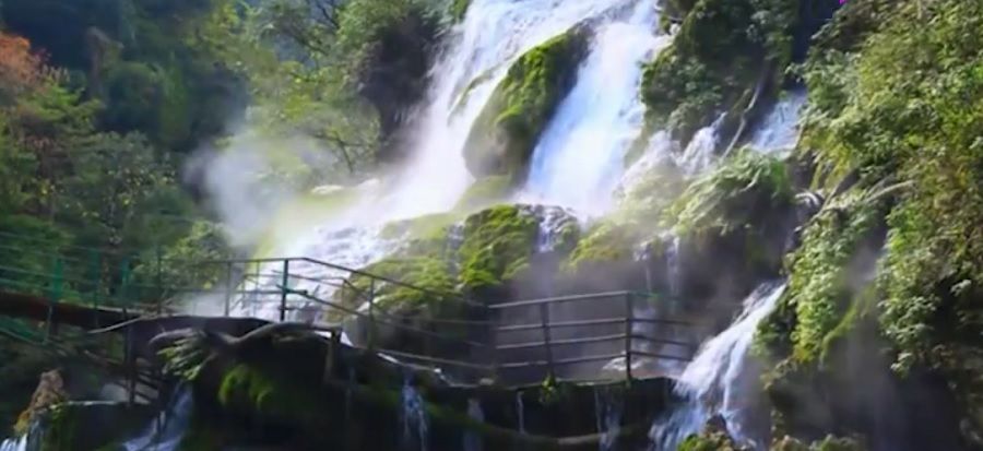 瀑布一泻千里的壮观景象,大自然奇观的十大瀑布