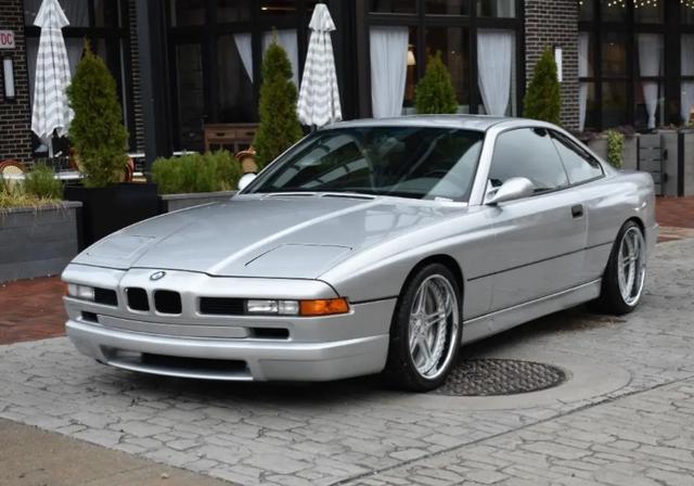 宝马8是否停产,30年前的宝马850i