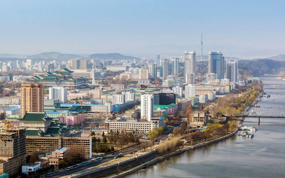 当今世界上最难入侵的两个国家，他们一直未被入侵的秘诀是什么？