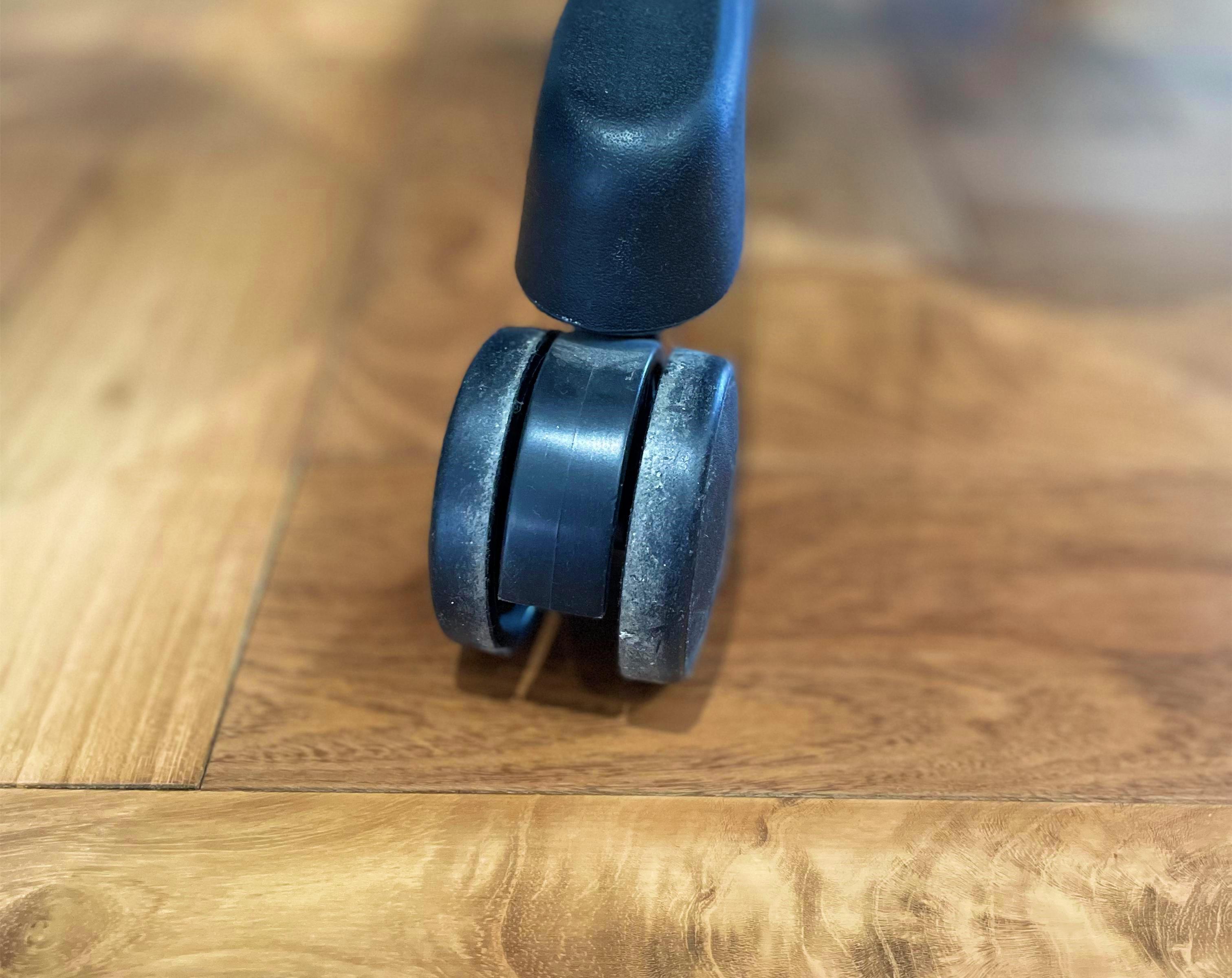 晒晒居家办公的电脑桌,晒晒我的居家办公环境