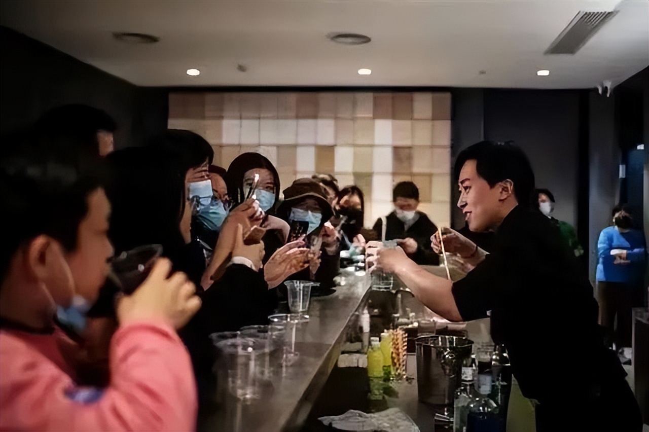 文化特色业态占比超6成!夏天的十四行诗,就在建筑与音乐交汇的这片街区