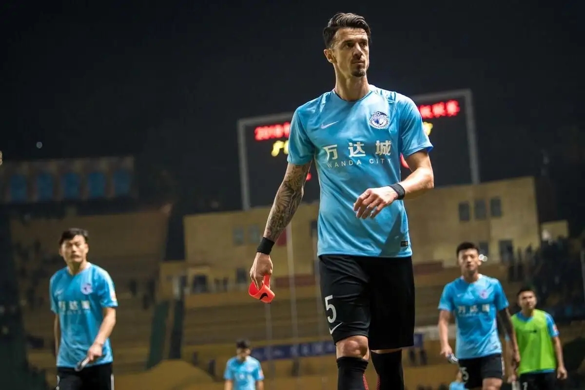 一方后防大将丰特,丰特入选卡塔尔世界杯了吗