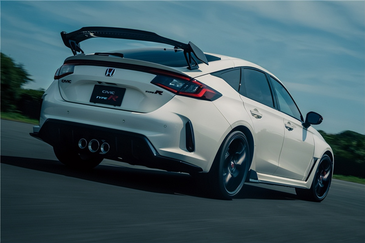 type-r思域2024落地价,2023款本田思域type-r二手多少钱