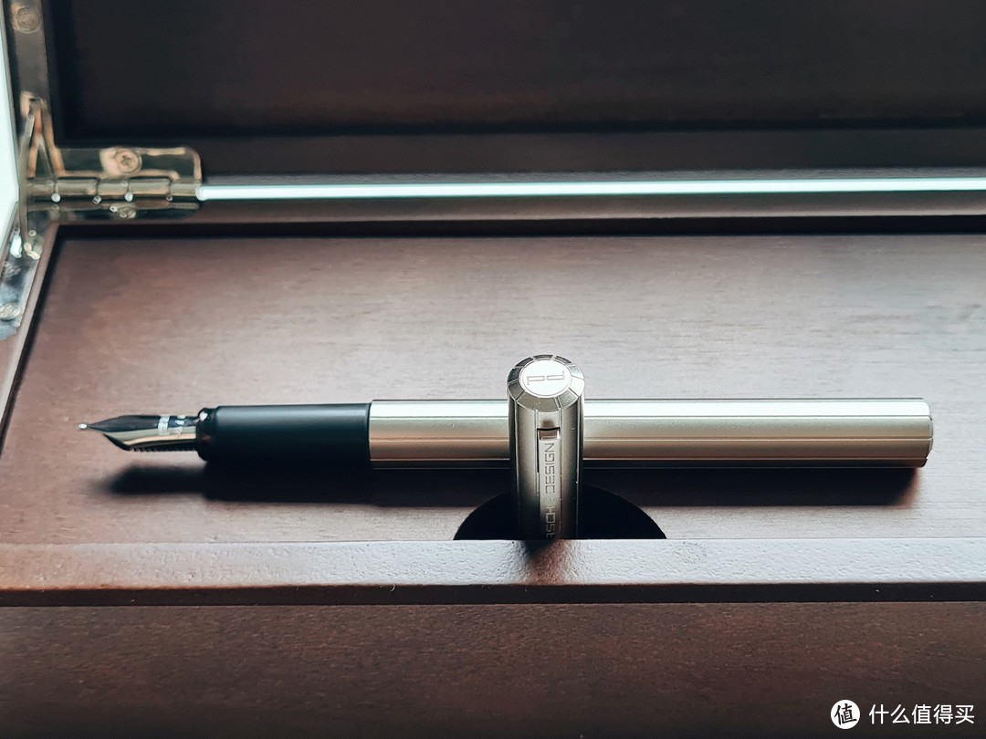 钢笔笔杆一般买多粗,钢笔笔头的粗细怎么选