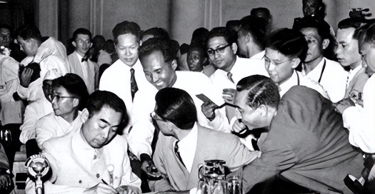 中国外交面临的新挑战,未来的中国外交将在哪三个方面