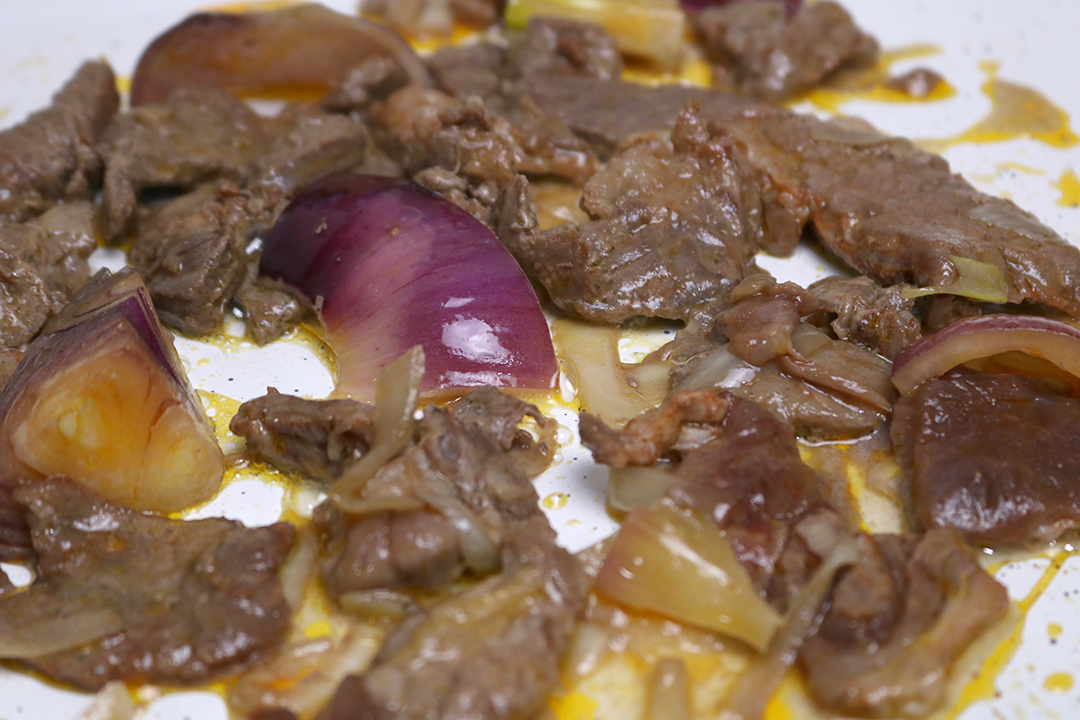 登上饭桌的移动灶台用乐视嗨烤盘才知道在家吃烤肉到底有多香