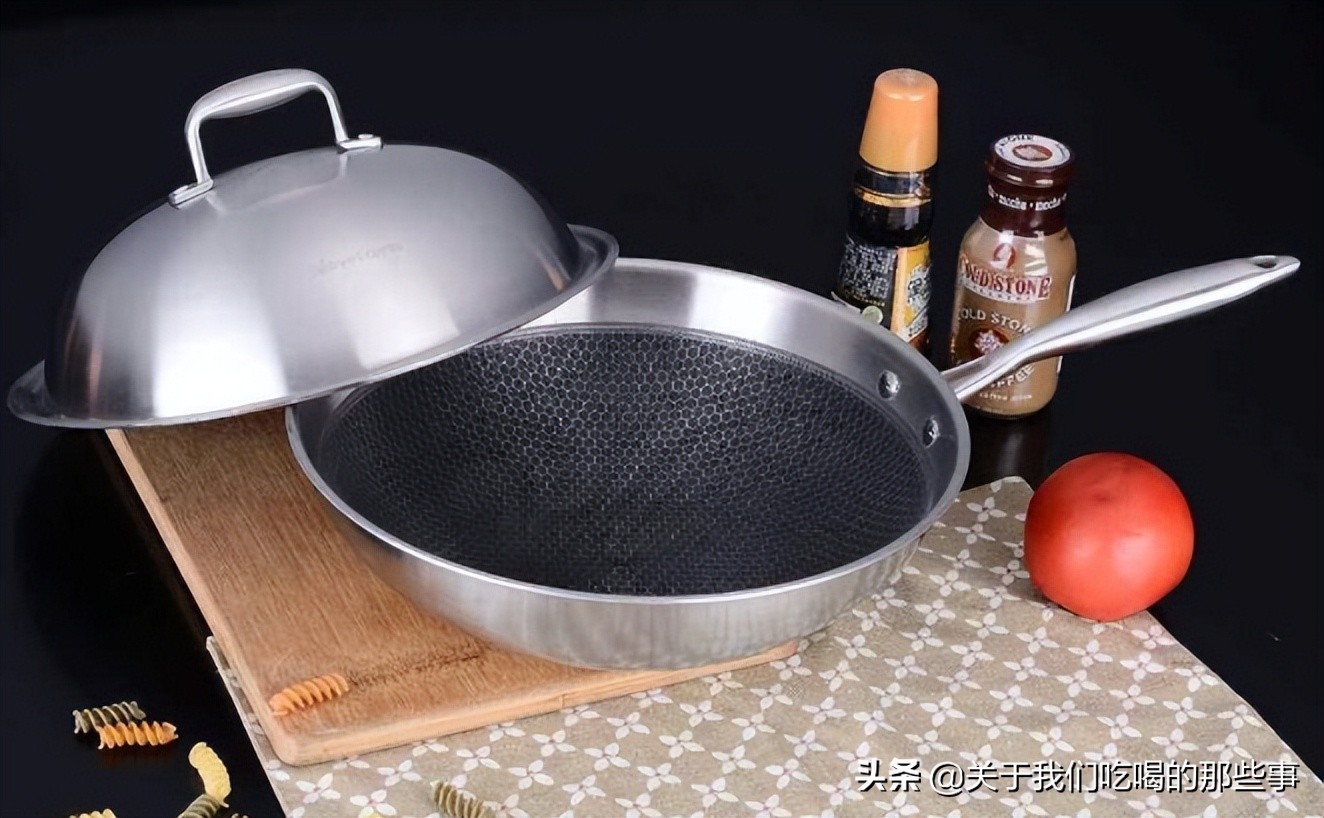 买铁锅时怎么分辨锅有没有涂层,生铁熟铁不粘锅怎么开锅