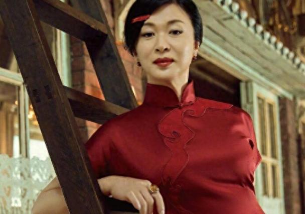 金星被问：做了变性手术后，他会无法抗拒和女人一起洗澡吗？