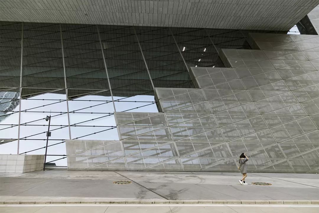 深圳地铁能直达的免费景点宝安区,深圳地铁直达免费玩的海滩