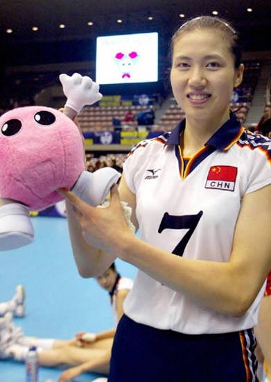 女排奥运冠军周苏红个人采访视频,女排前队友周苏红近况如何