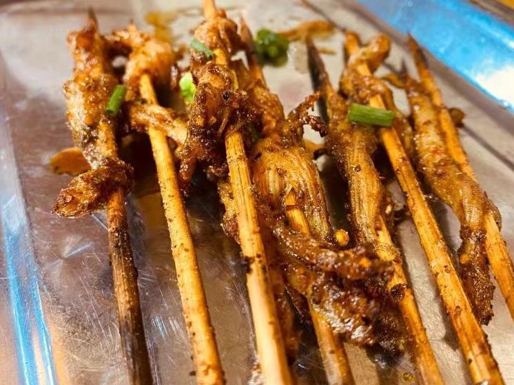乐山必吃十大美食视频,说说你心目中乐山最好吃的烧烤