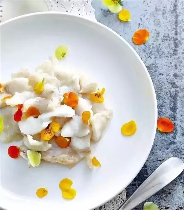 特色绝味鲈鱼做法,七星鲈鱼最正宗的做法